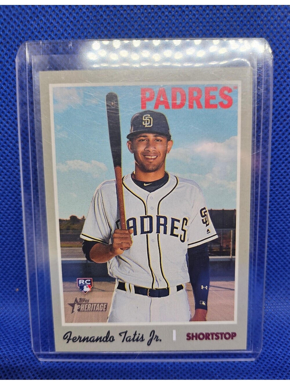 2019 Fernando Tatis Topps Heritage ROOKIE CARD #517 - San Diego Padres RC - Picture 1 of 2